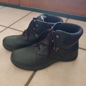 ❄10N (Like 11M) Wanderlust brown leather ankle boot